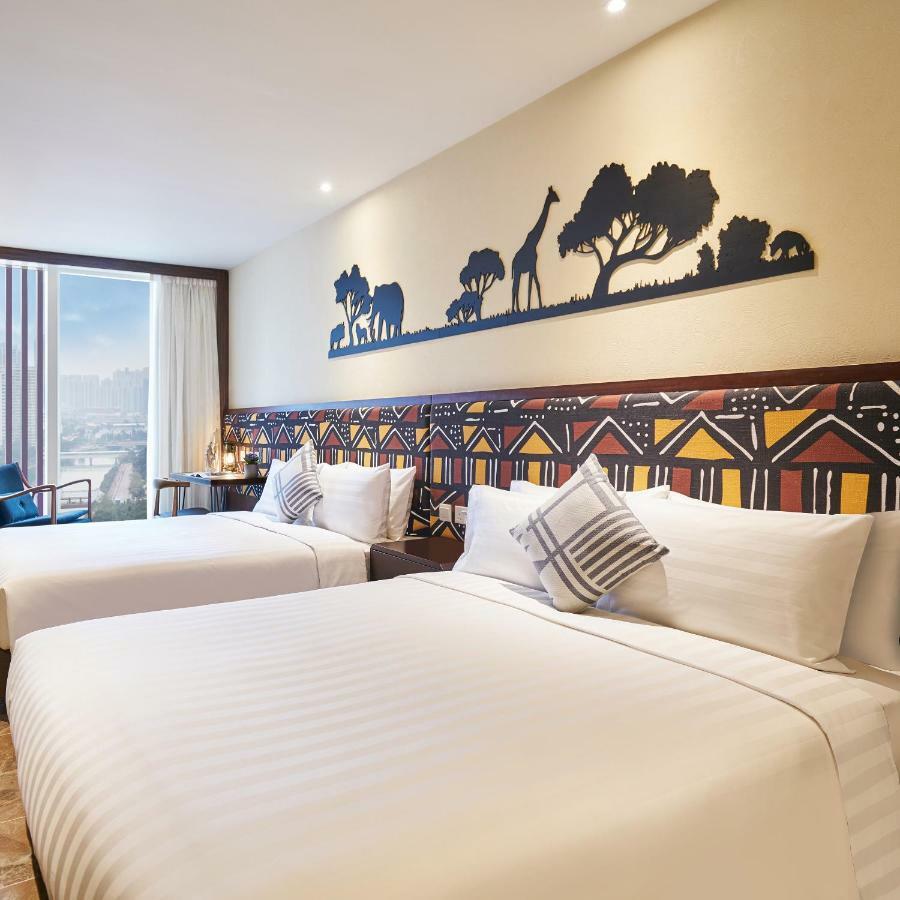 COZi Family Africa Style Room